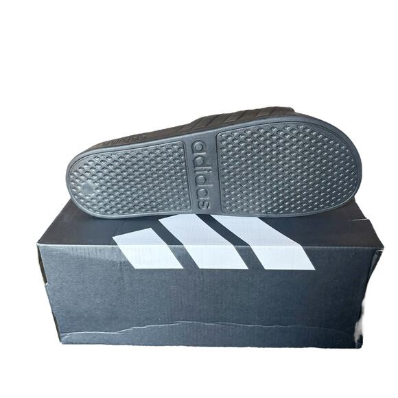 NWB Adidas Adilette Comfort Slides Black Sandals Men’s 13 Women’s 14 Slip-On - Picture 2 of 5